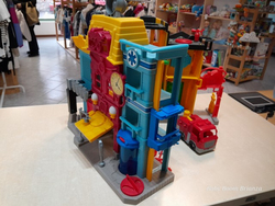 Fisher Price-Imaginext-City rescue center 