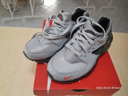 Nike-36-Sneaker Huarache grigio 