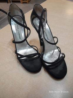 Dolce & Gabbana-37,5-Sandalo elegante con tacco nero 